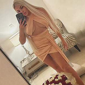 Escort Berlin aufregendes Girl Mimi für erotische Begegnungen und diskrete Vermittlungen in Corsage